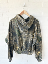 Load image into Gallery viewer, Revice Sweatshirt Size Extra Small
