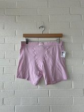 Load image into Gallery viewer, Skims Athletic Shorts Size Large
