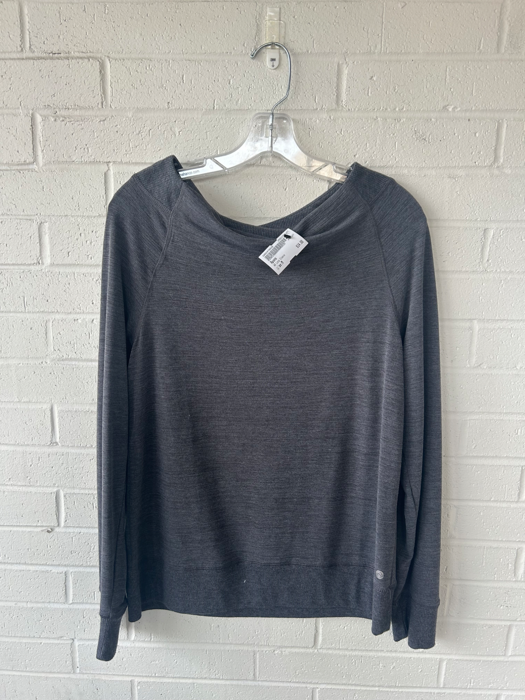 Apana Athletic Top Size Medium