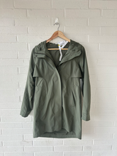 Load image into Gallery viewer, Lulu Lemon Outerwear Size Medium
