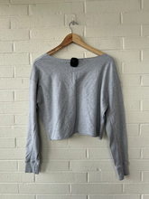 Load image into Gallery viewer, Aerie Sweatshirt Size Small
