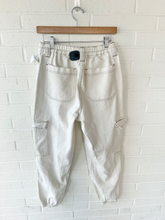 Load image into Gallery viewer, Pac Sun Pants Size Medium
