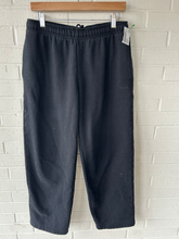 Load image into Gallery viewer, Aritzia Pants Size Medium
