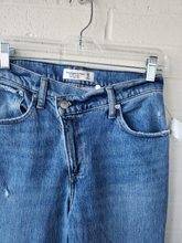 Load image into Gallery viewer, Abercrombie &amp; Fitch Denim Size 2 (26)

