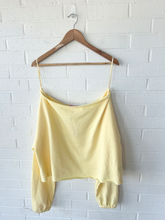 Load image into Gallery viewer, Edikted Sweatshirt Size Large
