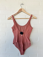 Load image into Gallery viewer, Lulu Lemon Womens Tops Bodysuit Size Small
