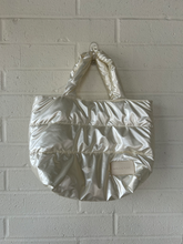 Load image into Gallery viewer, Purse
