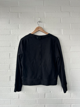 Load image into Gallery viewer, Lulu Lemon Sweatshirt Size Small
