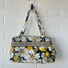 Load image into Gallery viewer, Vera Bradley Purse
