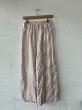 Load image into Gallery viewer, Aerie Pants Size Small
