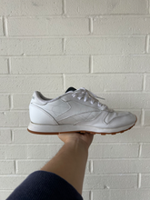 Load image into Gallery viewer, Reebok Casual Shoes Womens 8
