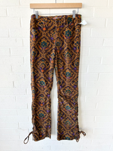 Load image into Gallery viewer, Urban Outfitters ( U ) Pants Size 5/6 (28)

