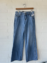 Load image into Gallery viewer, Pac Sun Denim Size 0 (24)
