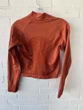 Load image into Gallery viewer, Pink By Victoria&#39;s Secret Athletic Top Size Medium
