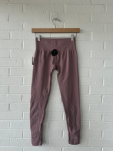 Load image into Gallery viewer, Gym Shark Athletic Pants Size Extra Small
