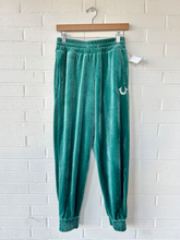 Load image into Gallery viewer, True Craft Pants Size Small
