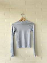 Load image into Gallery viewer, Lululemon Athletic Top Size Extra Small
