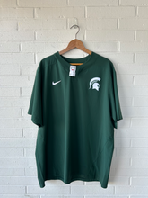 Load image into Gallery viewer, Nike Athletic Top Size XXL

