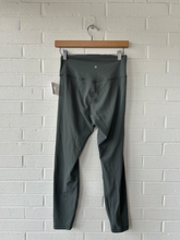 Load image into Gallery viewer, Crz Yoga Athletic Pants Size Small
