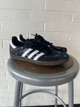 Load image into Gallery viewer, Adidas Casual Shoes Womens 9.5
