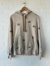 Load image into Gallery viewer, Nike Sweatshirt Size Small
