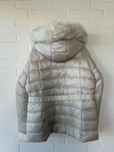 Load image into Gallery viewer, Michael Kors Heavy Outerwear Size Extra Large
