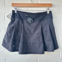 Load image into Gallery viewer, Lululemon Athletic Shorts Size Medium
