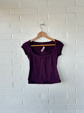 Load image into Gallery viewer, Skims Short Sleeve Top Size Small
