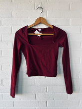 Load image into Gallery viewer, Garage Long Sleeve Top Size Small
