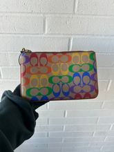 Load image into Gallery viewer, Coach Purse
