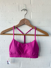 Load image into Gallery viewer, Lululemon Sports Bra Size Extra Small
