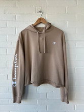 Load image into Gallery viewer, Champion Sweatshirt Size Extra Large
