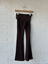 Load image into Gallery viewer, Pac Sun Pants Size Small
