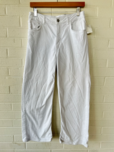 Load image into Gallery viewer, Zara Pants Size 7/8 (29)

