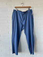 Load image into Gallery viewer, Lulu Lemon Athletic Pants Size XXL

