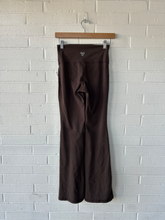 Load image into Gallery viewer, Tna Athletic Pants Size Small
