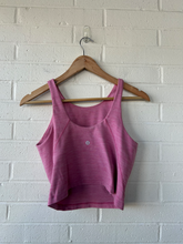 Load image into Gallery viewer, Lululemon Athletic Top Size Medium
