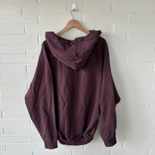 Load image into Gallery viewer, Young La Sweatshirt Size Extra Large
