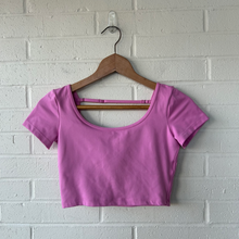 Load image into Gallery viewer, Gilley Hicks Athletic Top Size Small
