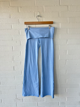 Load image into Gallery viewer, Pink By Victoria's Secret Pants Size Small
