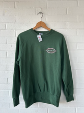 Load image into Gallery viewer, Champion Sweatshirt Size Medium

