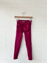 Load image into Gallery viewer, Athletic Pants Size Small
