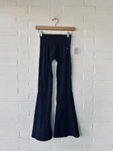Load image into Gallery viewer, Gym Shark Athletic Pants Size Extra Small
