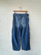 Load image into Gallery viewer, American Eagle Denim Size 7/8 (29)
