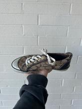 Load image into Gallery viewer, Coach Casual Shoes Womens 7
