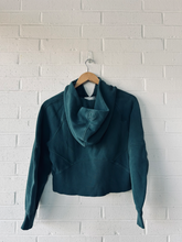 Load image into Gallery viewer, Lululemon Sweatshirt Size Extra Small
