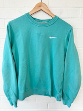 Load image into Gallery viewer, Nike Sweatshirt Size Medium
