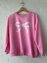 Load image into Gallery viewer, Sweatshirt Size Medium
