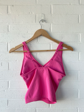 Load image into Gallery viewer, Gym Shark Athletic Top Size Extra Small
