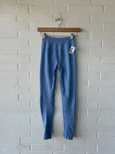 Load image into Gallery viewer, Alphalete Athletic Pants Size Extra Small
